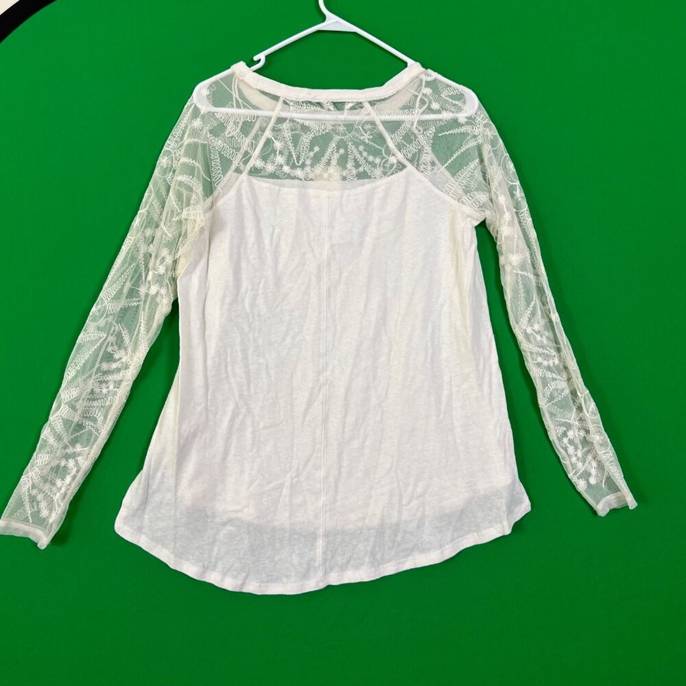Free People Love Dove Lace Long Sleeve Tee Cream Shirt Tail Hem Size S - NWT - Picture 7 of 8